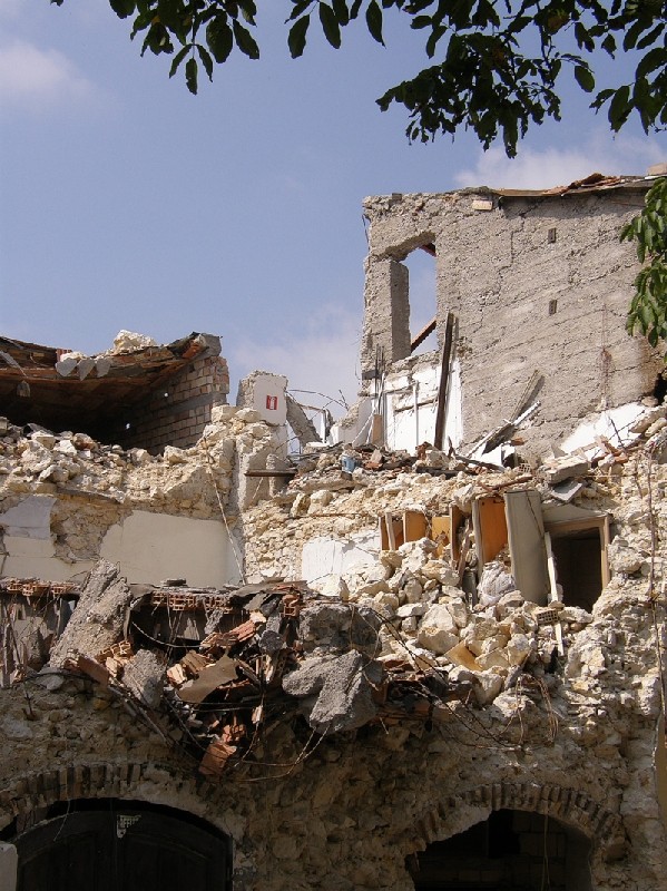 지진 예측 못하면 유죄? 과학 재판 논란