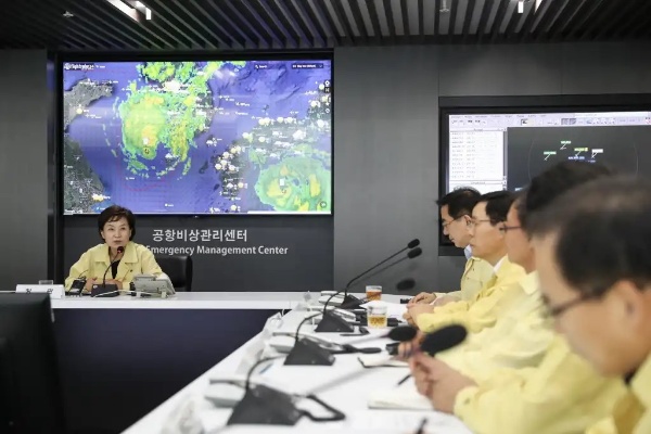 김현미 국토부 장관, 태풍 '솔릭' 상륙 따른 철저한 대응체계 구축 및 대비 지시