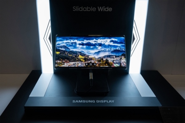 삼성디스플레이, 안팎으로 두번 접히는 화면-SID 2022서 차세대 제품 첫 선